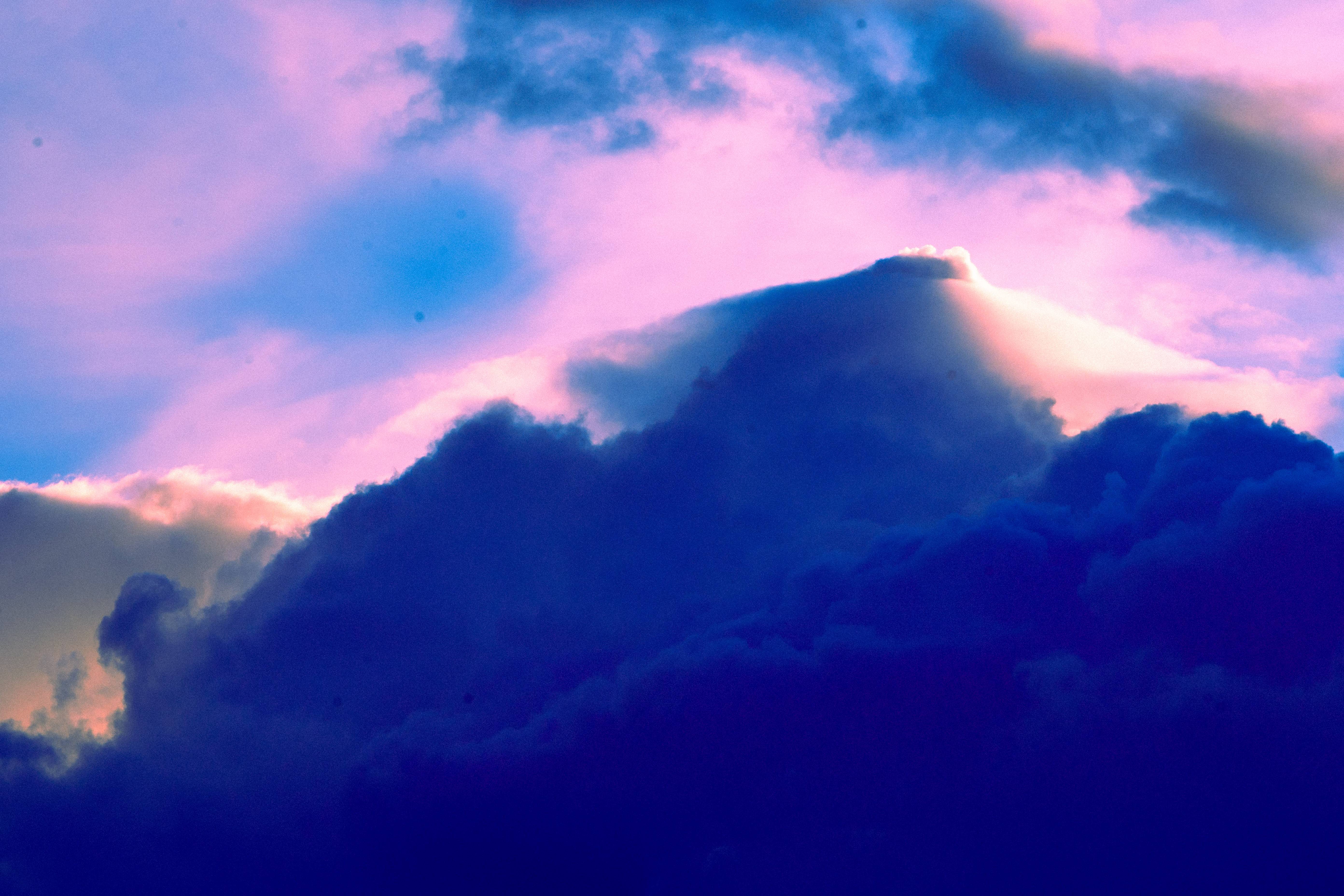 Image 25 from Nuages album